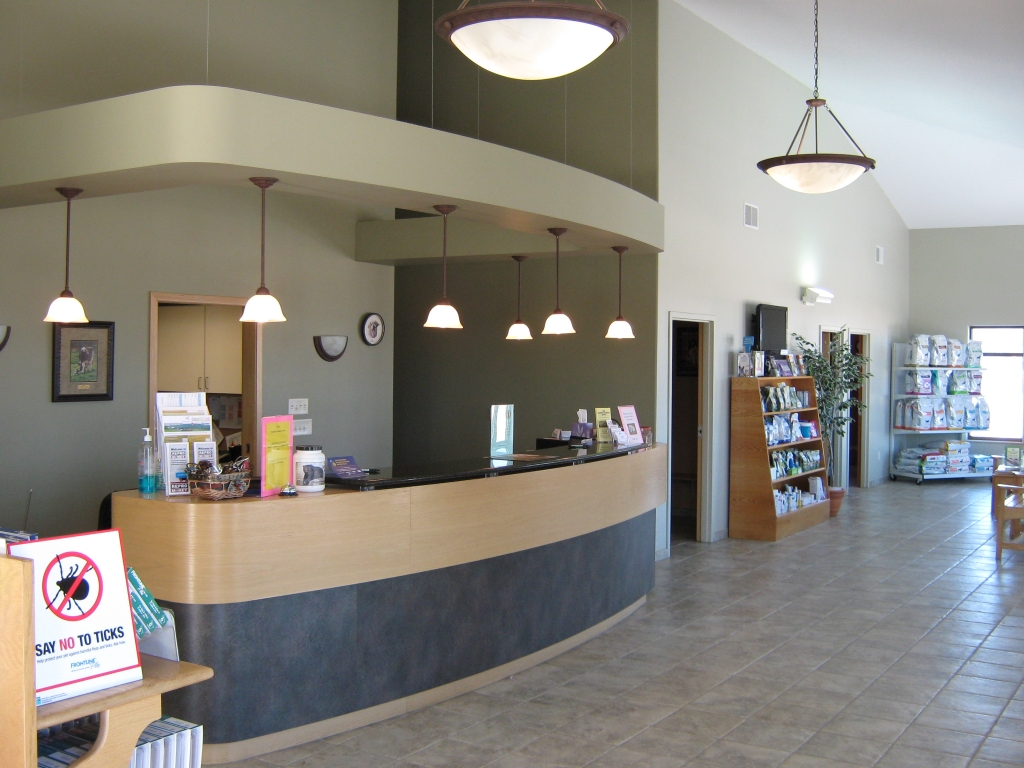 Marshfield Vet - Reception